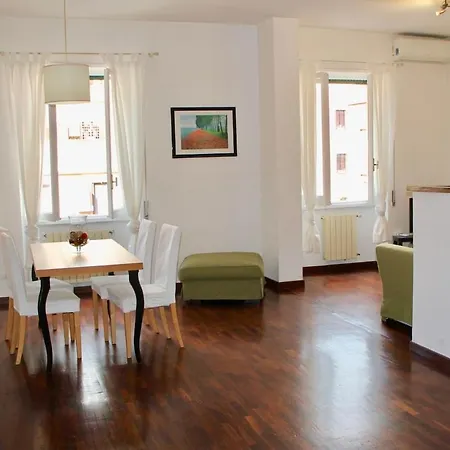Luminoso Davanti Pamphili Apartment