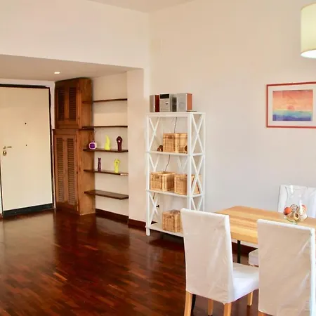 Luminoso Davanti Pamphili Apartment *